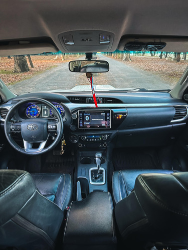 Toyota Hilux 3.0 Cd Srv Cuero Tdi 4x4 5at - A4