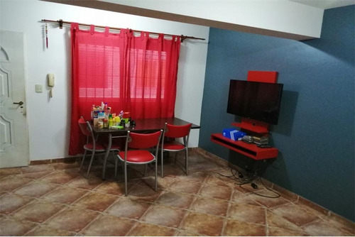 Imagen 2 de 13 de Venta De Departamento En La Tablada 2 Ambientes