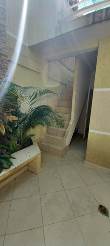 Imagen 8 de 13 de Town House Res Karol Home Aragua Venezuela