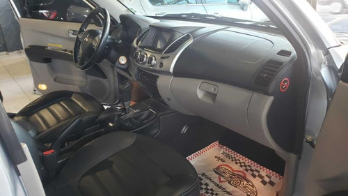 Imagem 9 de 10 de Mitsubishi L200 Triton 3.5 Hpe 4x4 Cd V6 24v Flex 4p Automát