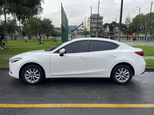 Mazda 3 2.0 Touring