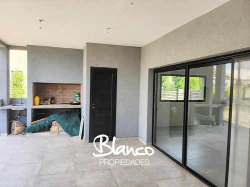 Imagen 6 de 23 de Casa En Alquiler En Santa Elena, Pilar Del Este, G.b.a. Zona Norte