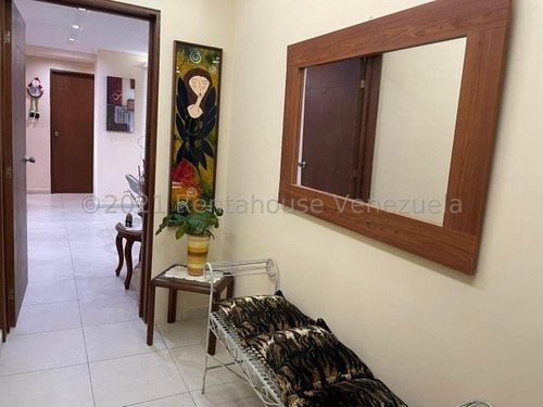Imagen 2 de 14 de Leida Falcon Rentahouse Vende Apartamento En Las Chimeneas Valencia 22-4532 Lf
