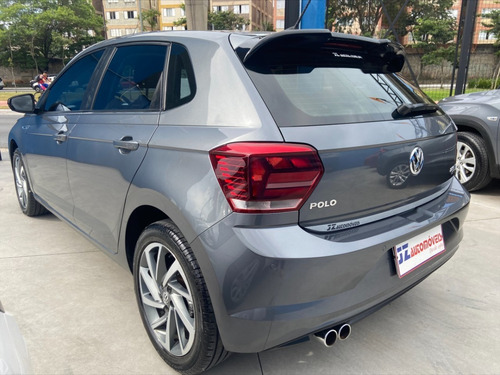 Imagem 6 de 15 de Volkswagen Polo 2019 1.0 Tsi Highline 200 Aut. 5p