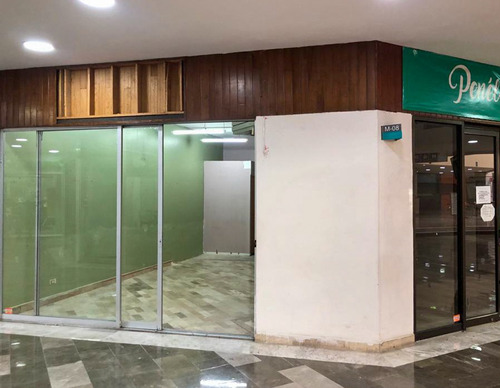 Imagen 1 de 6 de Local Comercial En El Interior De Galería Las Ánimas.