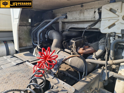 Imagem 7 de 9 de Volkswagen Vw 18310 Titan Ano 2004 Cabine Leito Toco 4x2