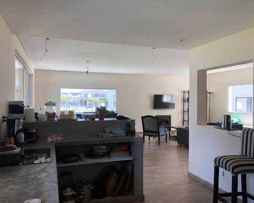 Casa En Venta, 3 Dormitorios. Amplios Ambientes. Perimetral. Barrio Cerrado San Matias, Escobar