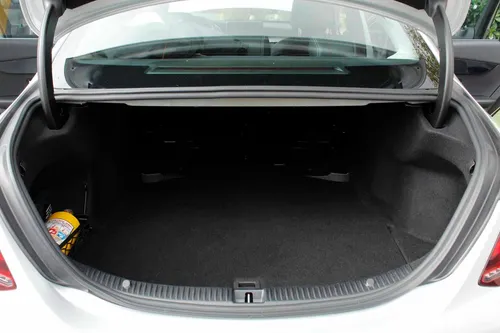 Mercedes-benz Clase C 180 Advantgarde 1.6 At Aa 4x2