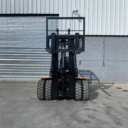 Autoelevador 3500kg 3.5 Toneladas Triple Torre 4.5m Duales