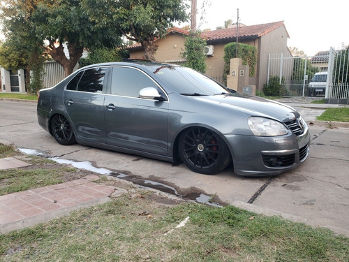 Volkswagen Vento 2.5 Advance 2007