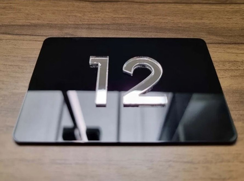 Placa De Acrilico Com 2 Números Para Porta De Apartamento Cor Prata