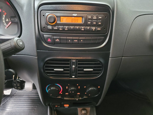 Imagem 13 de 15 de Fiat Strada 1.4 Mpi Hard Working Cd 8v Flex 3p Manual