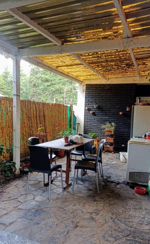 Casa En Venta - 3 Dormitorios 3 Baños - Cochera - 346mts2 - Trapiche