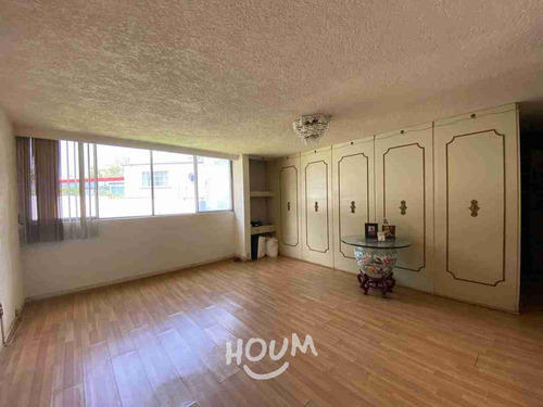 Casa En Real De Las Lomas, Miguel Hidalgo Con 3 Recámaras, 410 M², Id: 138135