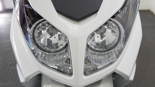 Sym Maxiscooter 300cc Citycom I Color Negro No Voge Sr4 Max