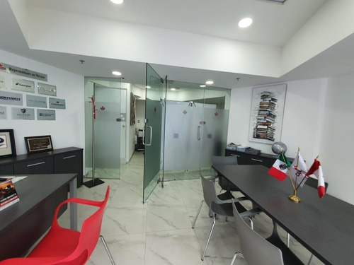 Oficina Con Terraza En Venta