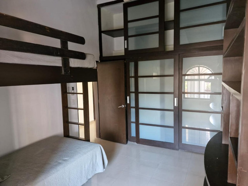 Departamento En Venta Amueblado En Marina Vallarta En Puerto Vallarta, Jalisco