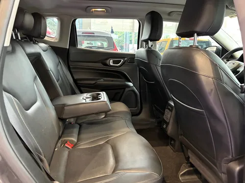 Jeep Compass 1.3T Limited Premium Fwd At6