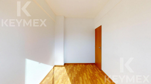 Departamento En Venta De 2 Dormitorios, La Plata