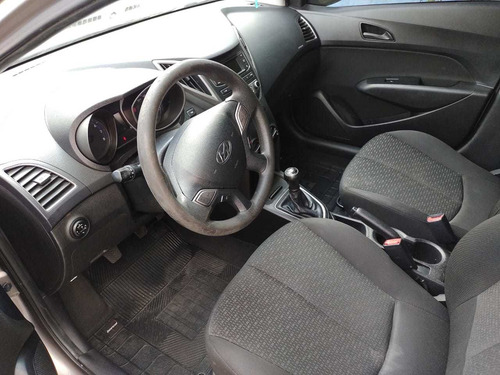 Imagem 4 de 8 de Hyundai Hb20 1.0 Comfort Style (flex)
