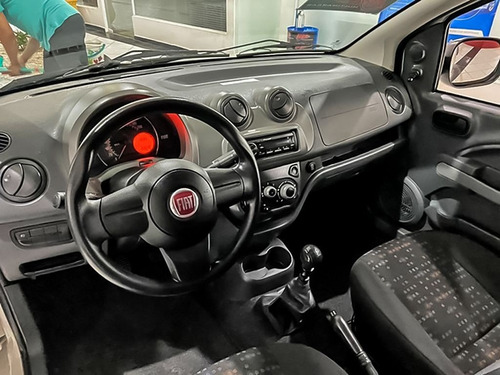 Imagem 4 de 9 de Fiat Fiorino 1.4 Mpi Furgao Hard Working 8v 2020