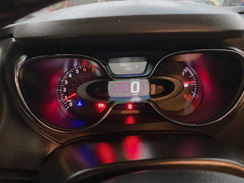 Imagem 10 de 15 de Renault Captur Zen 1.6 16v 5p Mec 2018