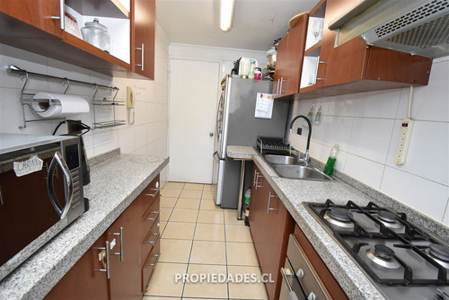 Departamento En Venta De 2 Dorm. En Las Condes