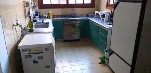Imagen 16 de 30 de Chalet 4 Ambientes Con Depcia. De Serv.