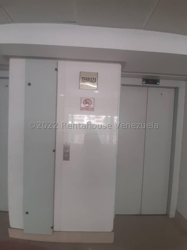 Imagen 8 de 11 de Local Comercial En Alquiler Industrial La Urbina 22-18334 Ep