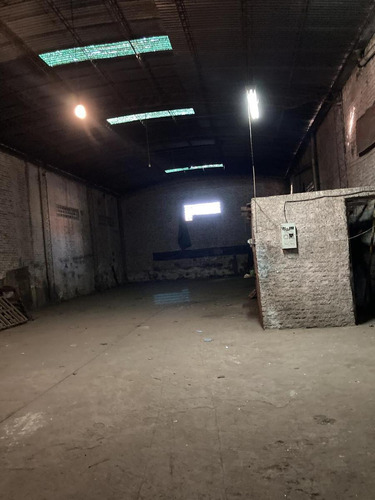 Imagen 4 de 5 de Galpón - San Miguel De Tucumán - Av. Roca