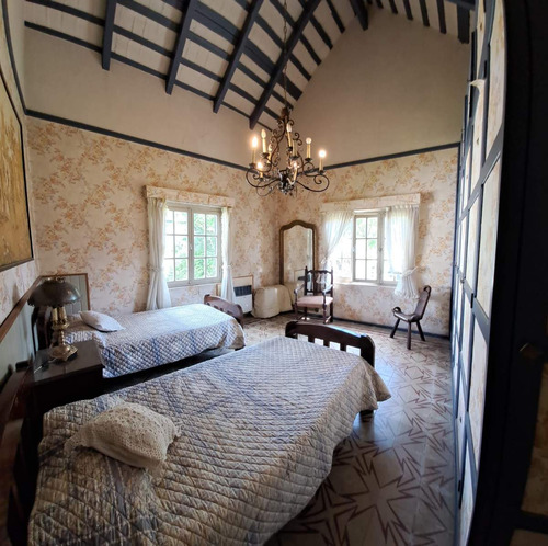 Se Vende Casa En Pleno Centro De La Cumbre. Apto Comercial