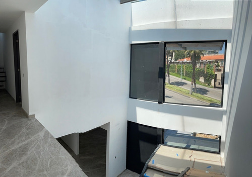 Imagen 22 de 30 de *súper Oportundiad !!en Exclusiva Casa Para Estrenar En B