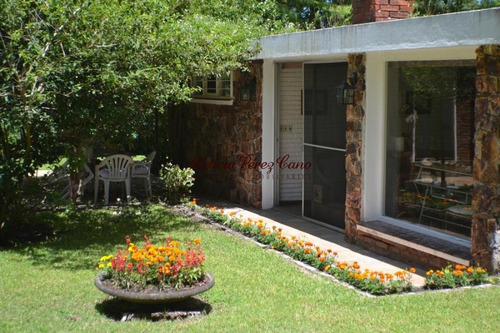 Venta Casa En San Rafael 4 Dormitorios- Ref: 17962