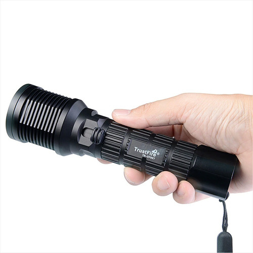 Linterna Profesional Buceo Trustfire Df007 1000lum Led Cree