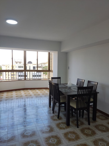 Apartamento En La Trigaleña Baja, Valencia Residencia Futuro Inmobiliaria Maggi 2107