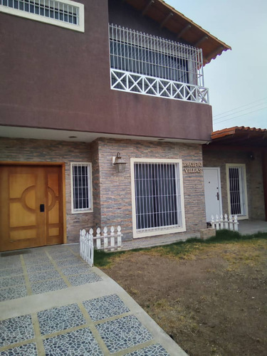 En Venta Casa Town House En Morro Iii, Lechería Anzoátegui