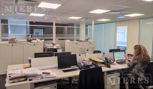 Imagen 2 de 26 de Edificio De Oficinas En Alquiler En Lomas De San Isidro