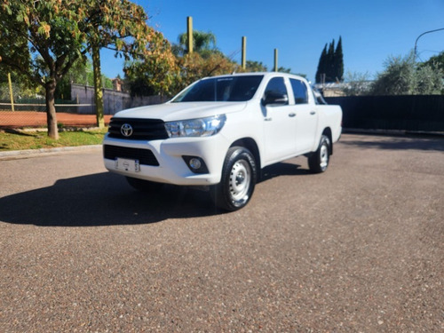 Toyota Hilux 2.4 Cd 150cv 4x2