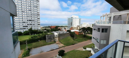 Departamento En Playa Brava