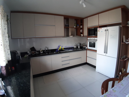 Sobrado Triplex A Venda No Bairro Iguaçu - Araucária - 389