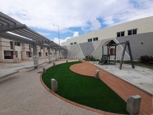 Casa En Venta Cabudare Zona De La Ribereña Codigo 2 5 1 7 1 2 1 Mildred Excelnte Ubicacion E Instalaciones Todo De Vanaguardia, Area De Recreaion Para El Disfrute Familiar , Con Planta Elec