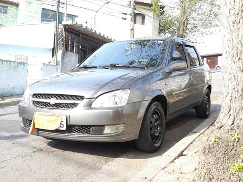 Imagem 4 de 12 de Chevrolet Classic Flex