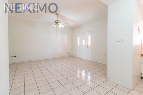 Imagen 7 de 12 de Casa En Venta En Fraccionamiento Residencial Universidad En Chihuahua, Chihuahua