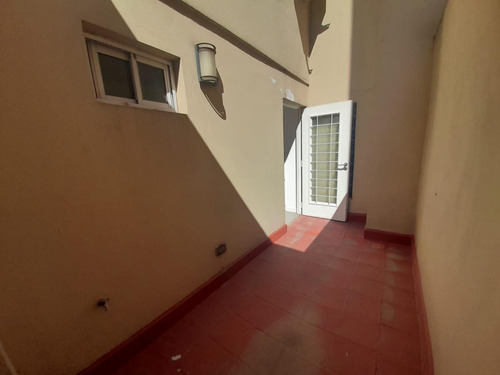 Imagen 15 de 17 de Venta - Oficina -consultorio - San Justo - Alquiler -inversión - Unlam