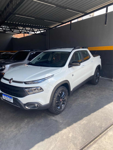 Fiat Toro 2.0 Freedom 4x4 Aut. 4p 9 marchas