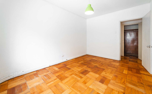 Al Lado De Casa Plan En Edificio Clasico De La Zona 1d-1b