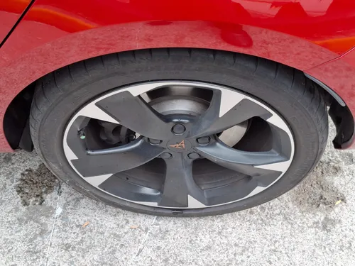 Cupra Leon 245Hp