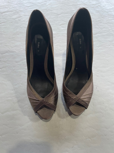 Zapatos De Mujer Zara Taco Talle 37/38 Modelo A Elección (Usado)