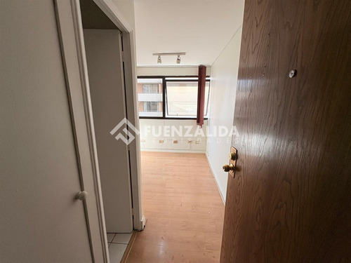 Oficina En Arriendo En Providencia A Pasos Metro Los Leones