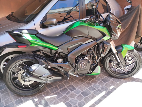 Bajaj Dominar